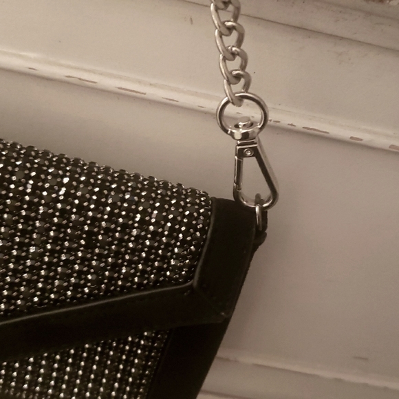 Beautiful sparkly silver and black suede shoulder purse with detachable strap - Picture 5 of 8